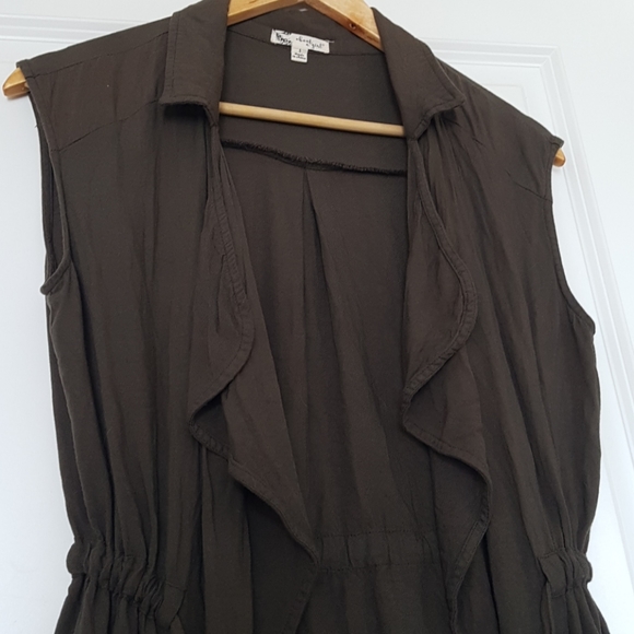 About a Girl Vest - Picture 4 of 4